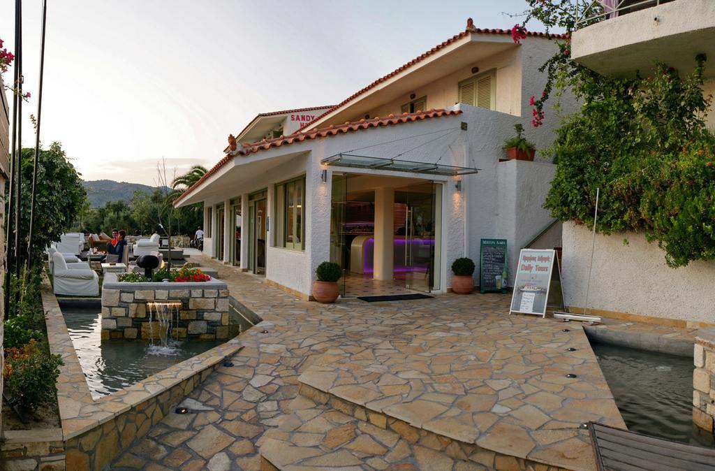 沙湾酒店 Plomari 外观 照片